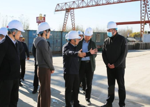 集团党委书记、董事长陈卫东调研北京平谷首发城市保供智慧供应链基地项目
